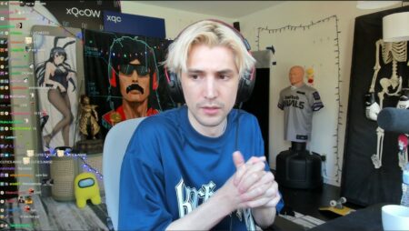 xqC talks to his stream on Twitch
